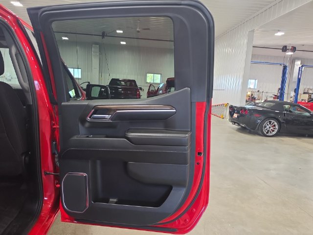 Used 2023 Chevrolet Silverado 1500 LT AWD/4WD image 28