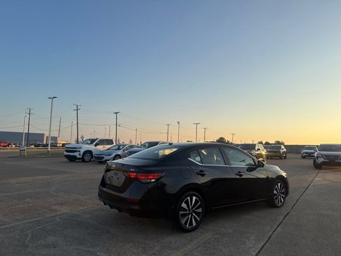Certified 2023 Nissan Sentra SV w/ SV Premium Package FWD image 22