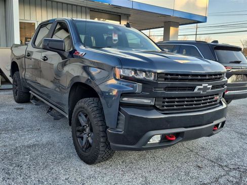 Used 2020 Chevrolet Silverado 1500 LT Trail Boss image 3
