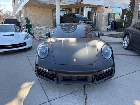 Used 2021 Porsche 911 Turbo S image 2