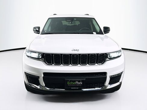 Used 2023 Jeep Grand Cherokee L Limited w/ Luxury Tech Group II image 2