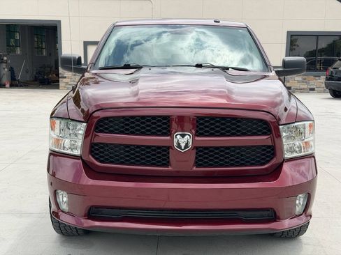 Used 2017 RAM 1500 Express w/ Express Value Package RWD image 3