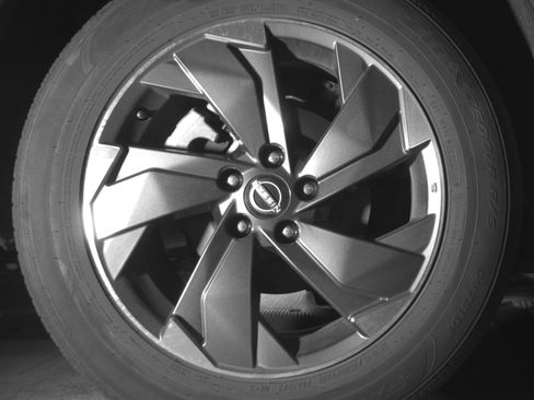 Used 2025 Nissan Rogue SV FWD image 15