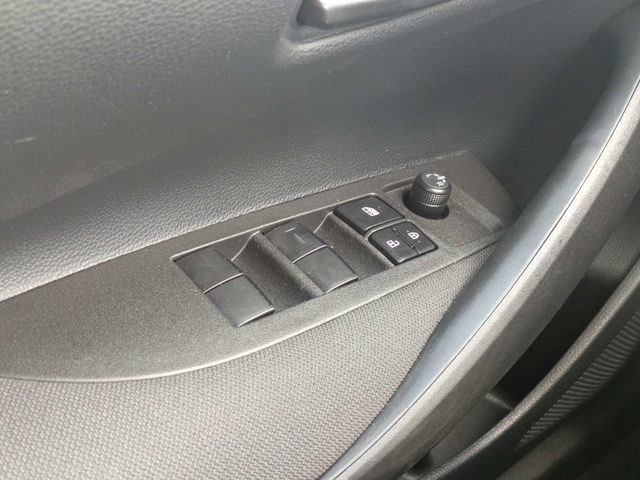 Used 2025 Toyota Corolla LE w/ Convenience Package FWD image 24