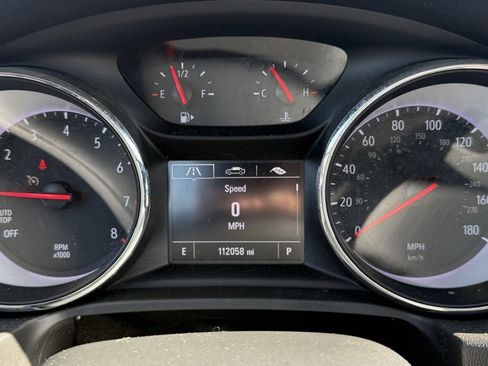 Used 2019 Buick Regal Preferred w/ Driver Confidence Package I image 7