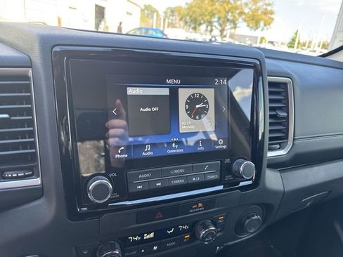 Used 2023 Nissan Frontier SV w/ SV Convenience Package image 20