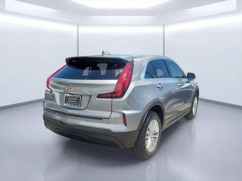 Used 2024 Cadillac XT4 Luxury FWD image 4