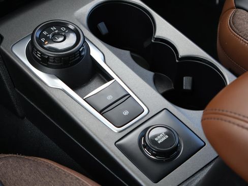 Certified 2025 Ford Bronco Sport Outer Banks w/ Outer Banks Tech Package+ image 27