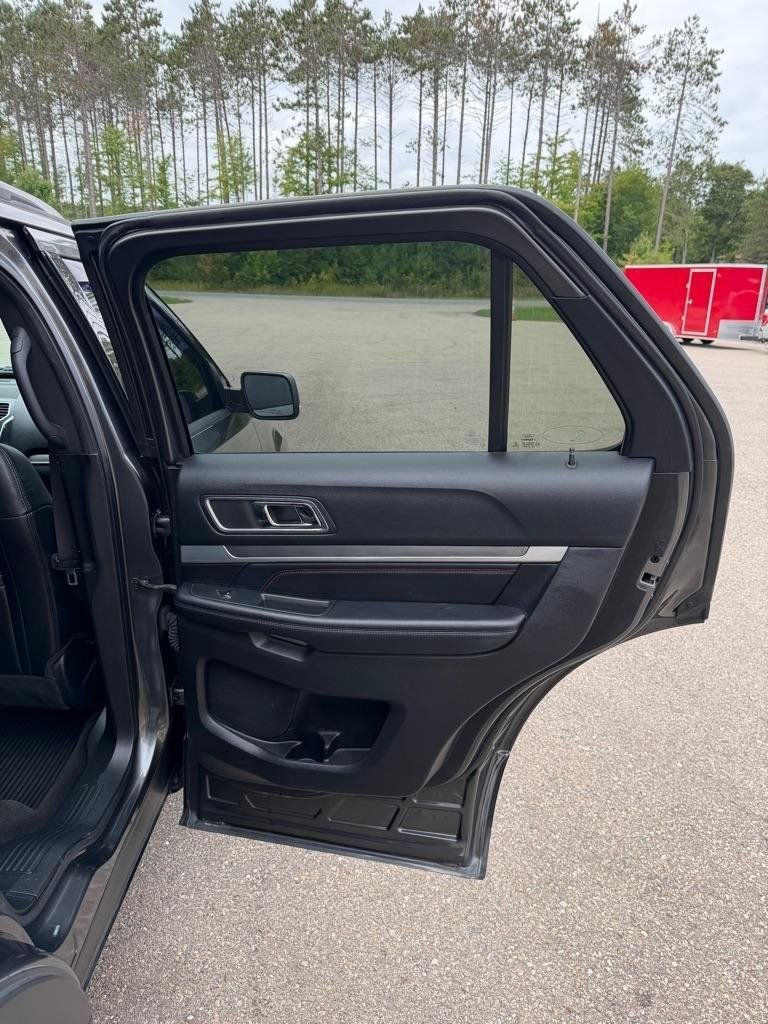 Used 2016 Ford Explorer Sport w/ Equipment Group 401A AWD/4WD image 18