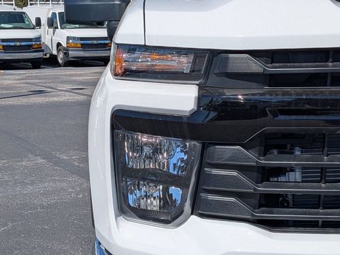 Used 2026 Chevrolet Silverado 3500 W/T image 11
