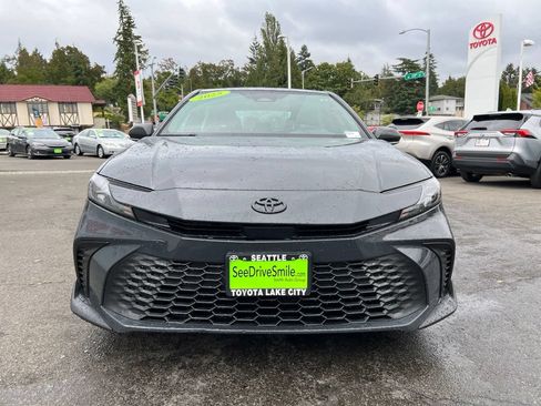 Used 2025 Toyota Camry SE w/ Multimedia Upgrade Package AWD/4WD image 2
