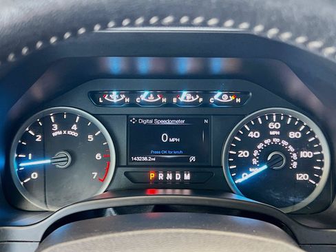 Used 2018 Ford F150 XLT w/ Equipment Group 302A Luxury AWD/4WD image 19