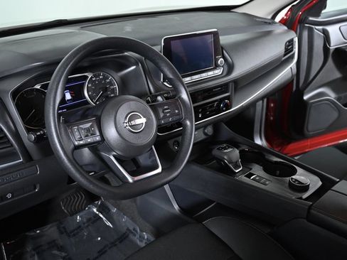 Used 2024 Nissan Rogue S AWD/4WD image 11