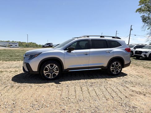 New 2026 Subaru Ascent Limited AWD/4WD image 4