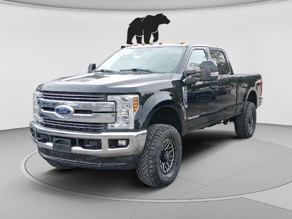 Used 2018 Ford F250 Lariat w/ Lariat Ultimate Package AWD/4WD image 7