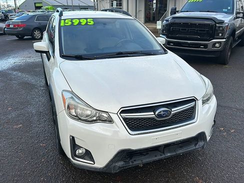 Used 2017 Subaru Crosstrek 2.0i Premium AWD/4WD image 1
