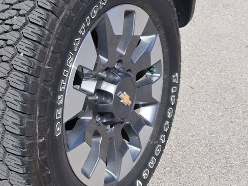 Used 2022 Chevrolet Silverado 2500 Custom w/ Custom Value Package image 37