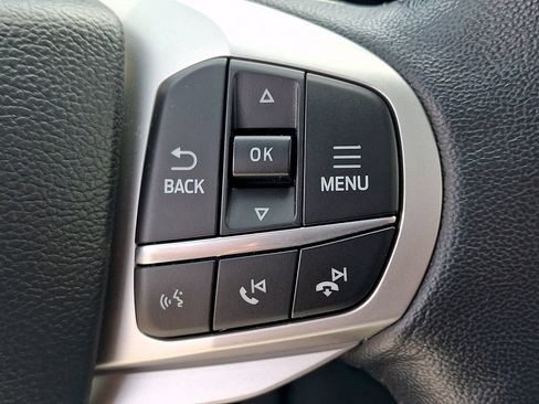 Used 2022 Ford Explorer XLT w/ Equipment Group 202A AWD/4WD image 24