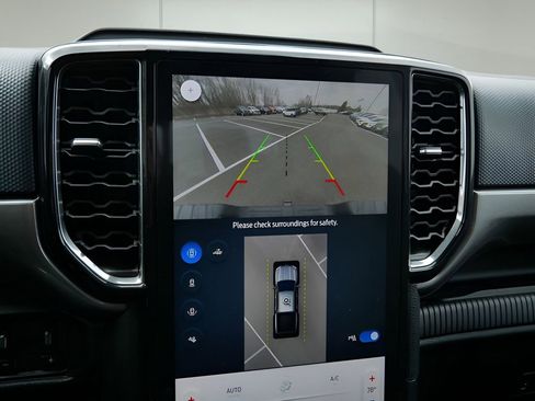 Used 2025 Ford Ranger XLT image 28