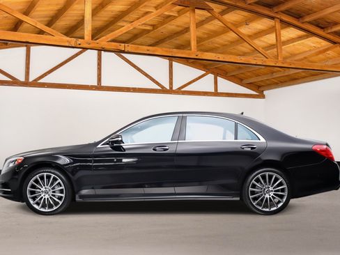 Used 2017 Mercedes-Benz S 550 Sedan image 2