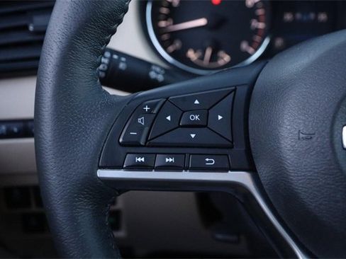 Certified 2020 Nissan Rogue SL w/ Premium Package image 13