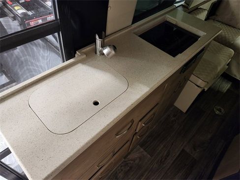 Used 2019 Mercedes-Benz Sprinter 170 image 33