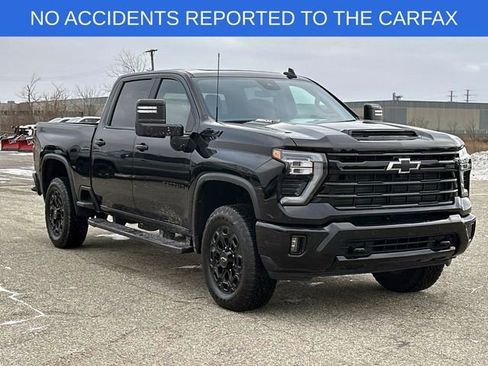 Used 2024 Chevrolet Silverado 2500 LTZ w/ LTZ Plus Package image 6