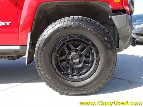 Used 2009 HUMMER H3T Alpha AWD/4WD image 32
