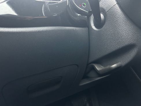 Used 2019 Volkswagen Beetle 2.0T S image 21