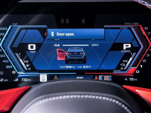 Used 2025 BMW M5 Touring w/ M Driver's Package image 26