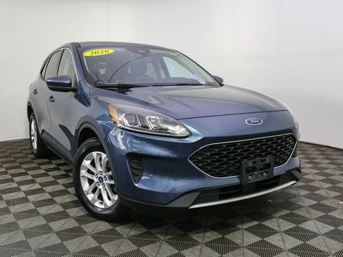 Used 2020 Ford Escape SE FWD image 3