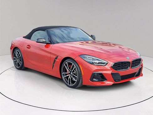 Used 2024 BMW Z4 M40i w/ Premium Package image 1