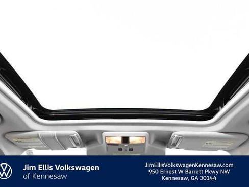 Used 2018 Subaru Forester 2.5i Touring image 4