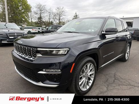 Used 2022 Jeep Grand Cherokee Summit w/ Advanced Protech Group IV AWD/4WD image 1