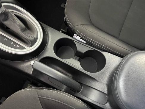 Used 2017 Kia Soul + FWD Hatchback 2.0L 4-Cyl image 34