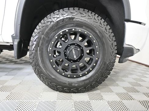 Used 2026 Chevrolet Silverado 3500 LT w/ Convenience Package AWD/4WD image 12
