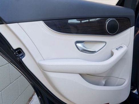 Used 2016 Mercedes-Benz C 300 Sedan image 18
