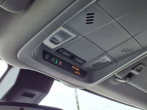 Used 2024 GMC Terrain SLE image 14