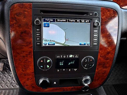 Used 2009 Chevrolet Silverado 2500 LTZ AWD/4WD image 27