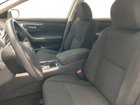 Used 2014 Nissan Altima 2.5 S FWD image 17