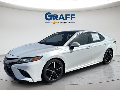 Used 2018 Toyota Camry XSE w/ Driver Assist Package FWD image 2
