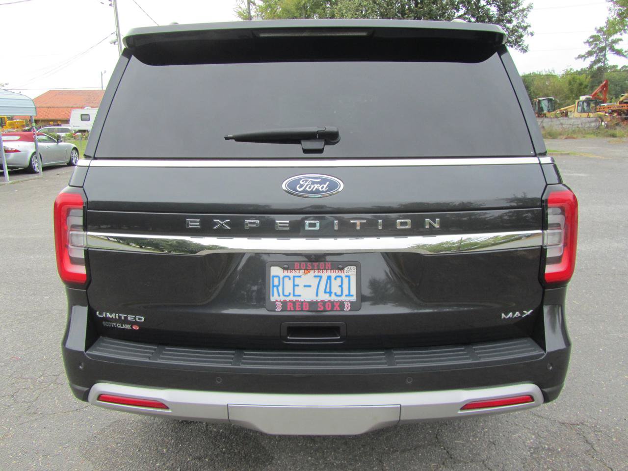 Used 2023 Ford Expedition Max Limited AWD/4WD image 9