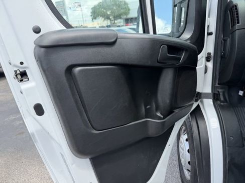 Used 2023 RAM ProMaster 2500 FWD image 16