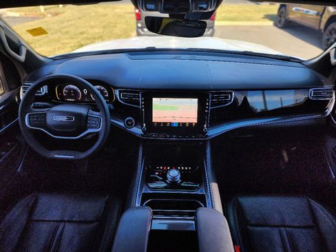 Used 2022 Jeep Wagoneer Series I w/ Convenience Group I image 2