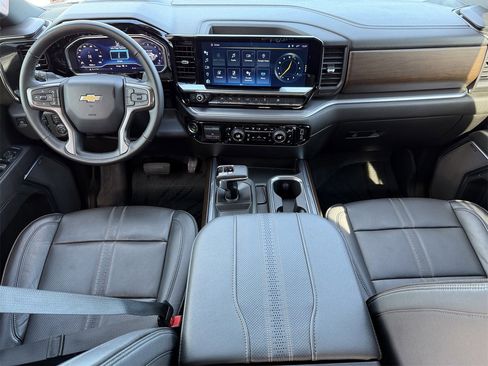 Certified 2024 Chevrolet Silverado 1500 High Country w/ High Country Premium Package image 11