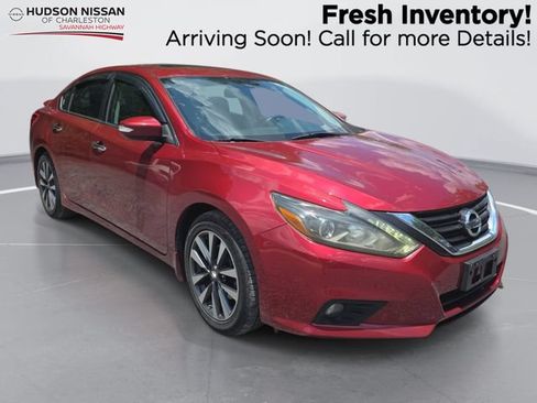 Used 2016 Nissan Altima 2.5 SL w/ 2.5 Technology w/LED Package FWD image 1