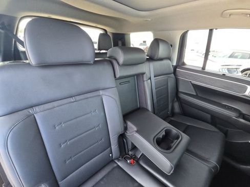 Used 2024 Hyundai Santa Fe Limited image 18