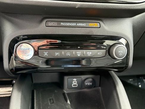 Used 2024 Ford Escape ST-Line Elite w/ Premium Technology Package image 28