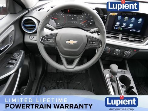New 2026 Chevrolet Trax LS w/ LS Convenience Package image 18