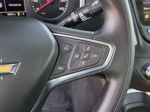 Used 2025 Chevrolet Malibu LT FWD image 13